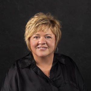 Meet your Posher, Bobbi